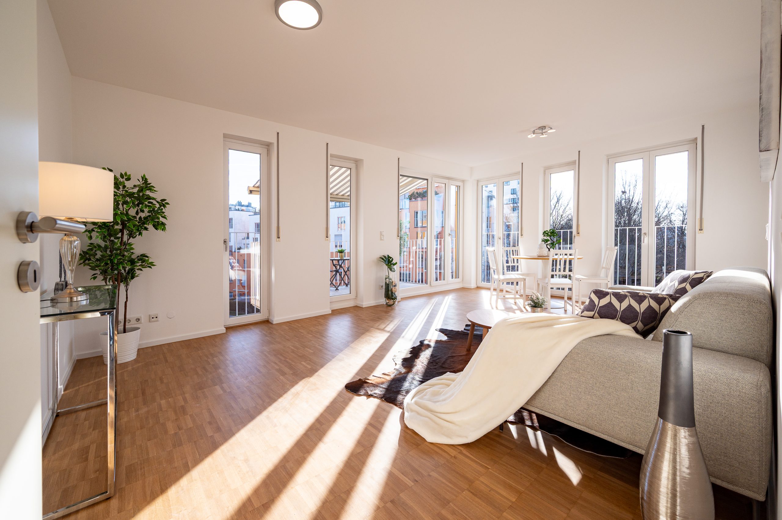 Firstplace Immobilien